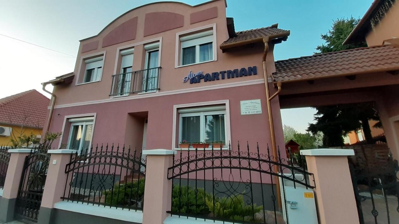 Alom Apartman Hajdúszoboszló Extérieur photo