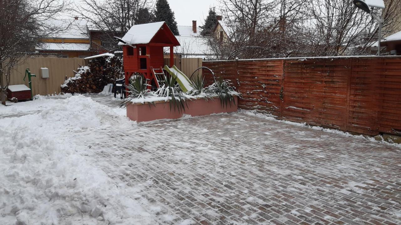 Alom Apartman Hajdúszoboszló Extérieur photo