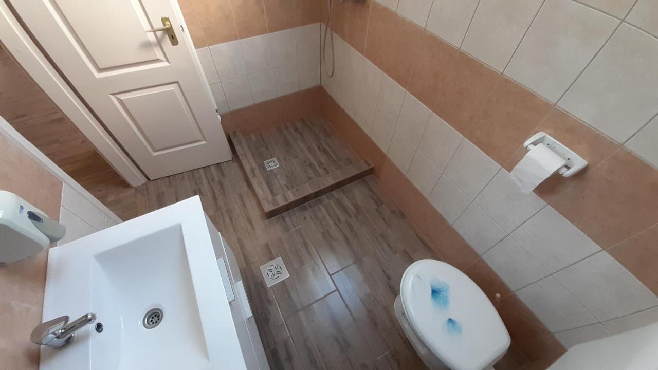 Alom Apartman Hajdúszoboszló Extérieur photo